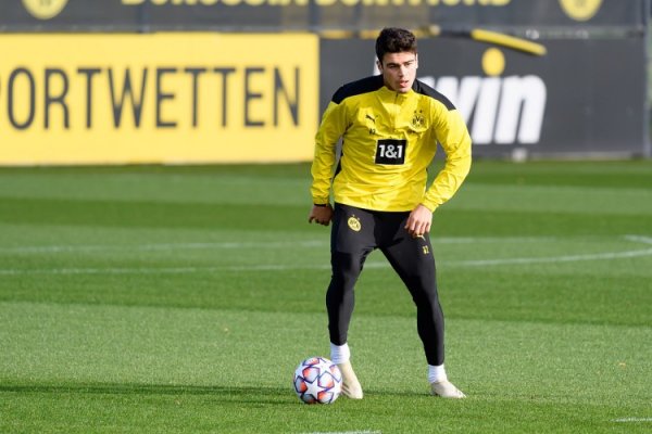 德天空：帕尔马正与多特蒙德谈雷纳转会，转会费600万欧-70