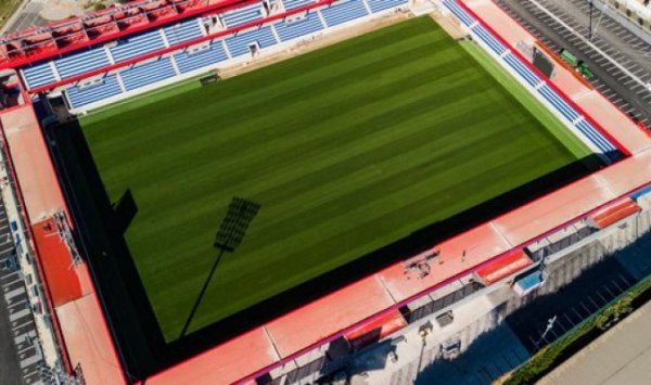 世体：市政府再次考察诺坎普，但克鲁伊夫运动活动    场  