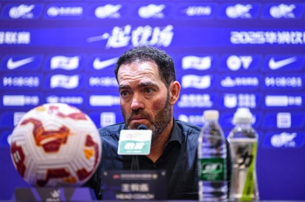 津媒：亚泰到保级危机时刻，苏亚雷斯策略  理念对保级队不太实